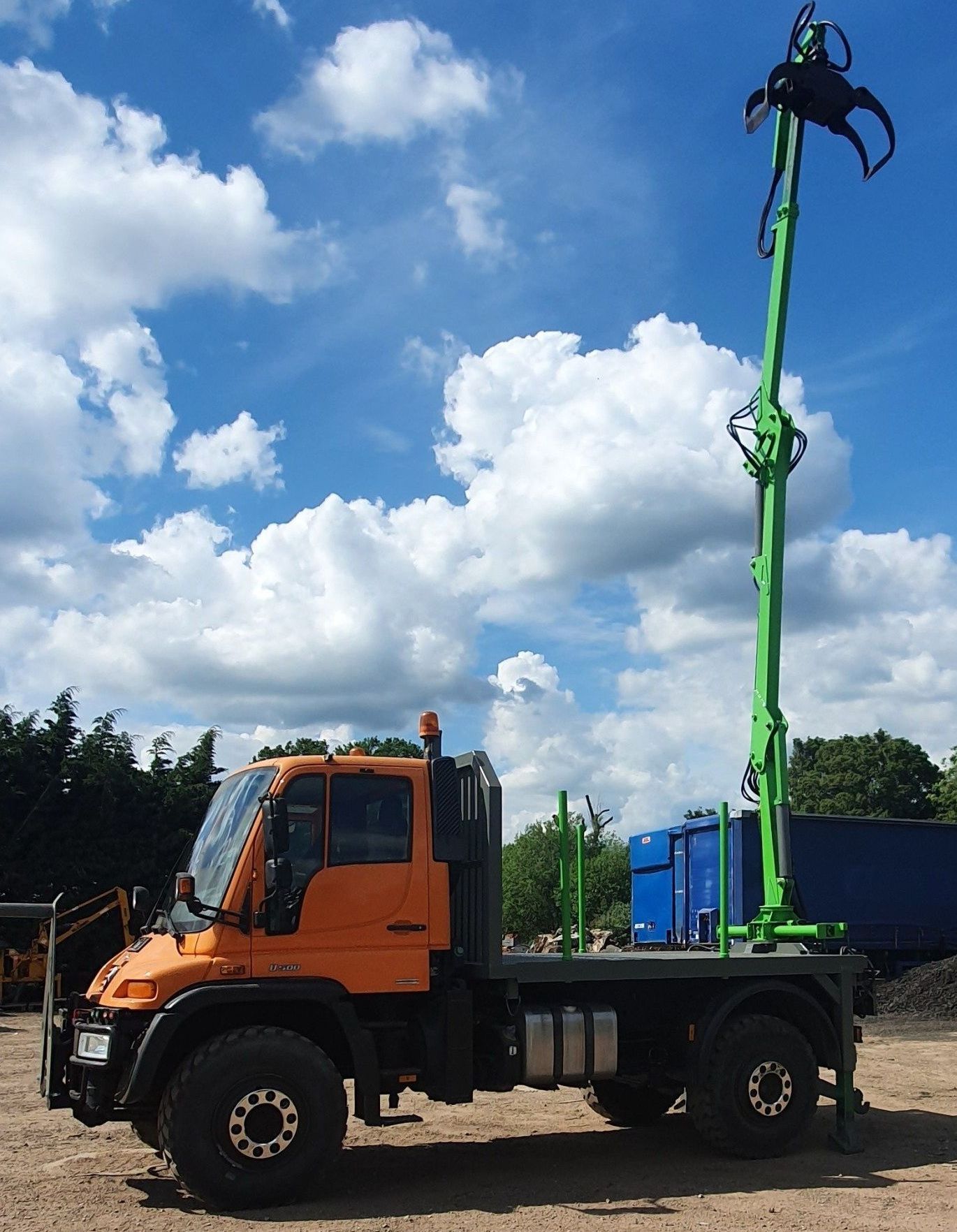 Unimog crane
