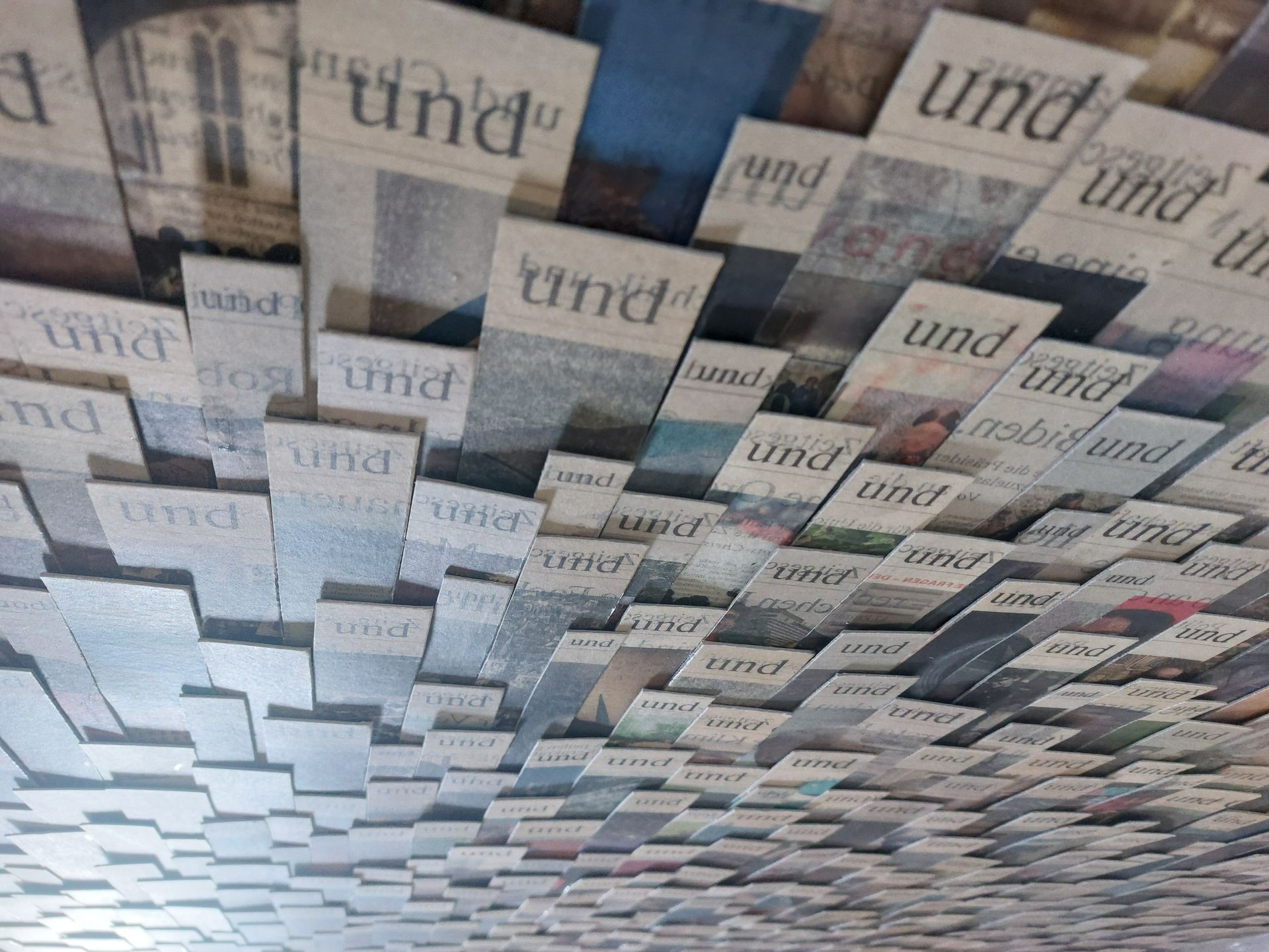 Detailansicht der Wortcollage großes und.