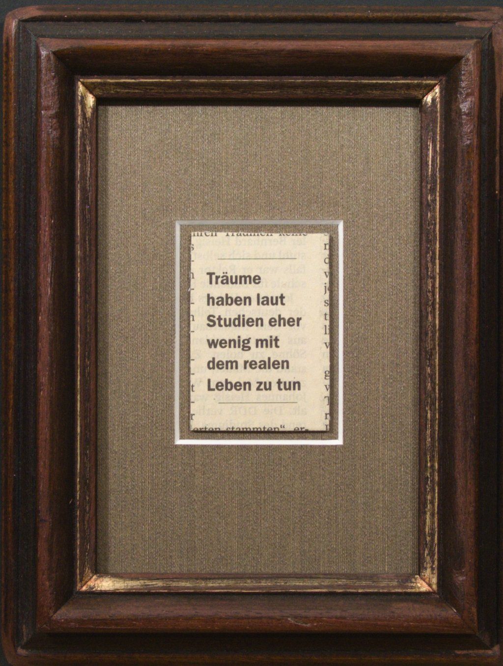 Bild Nummer 5 aus der Serie Gesetztes von Carsten Schneider