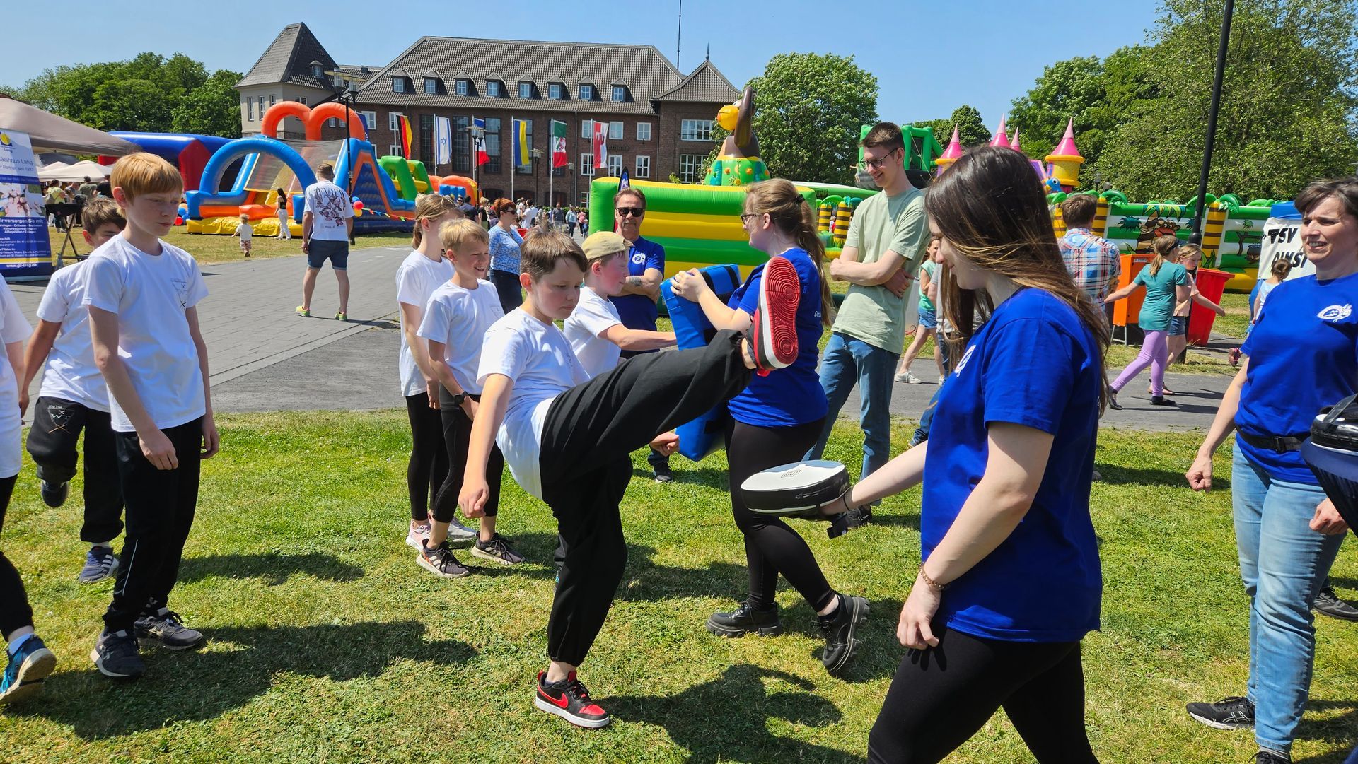 Wing Tsun Kampfsporttraining im Stadtpark