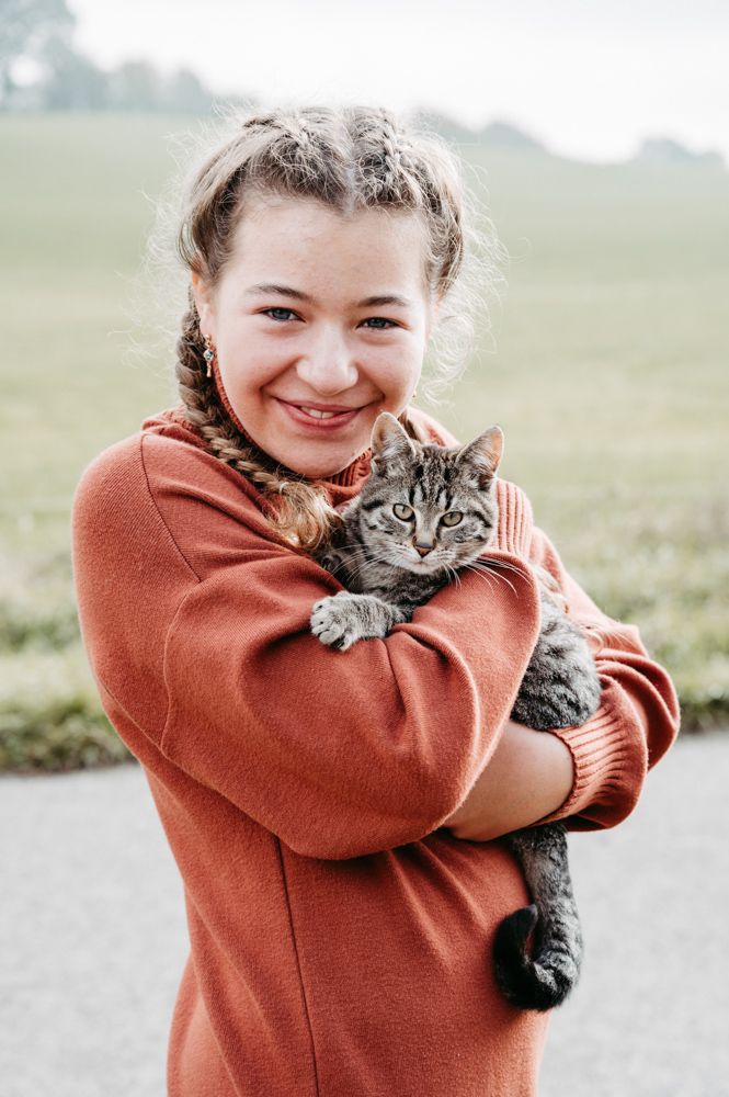Familienfotos Kiel Mädchen mit Katze