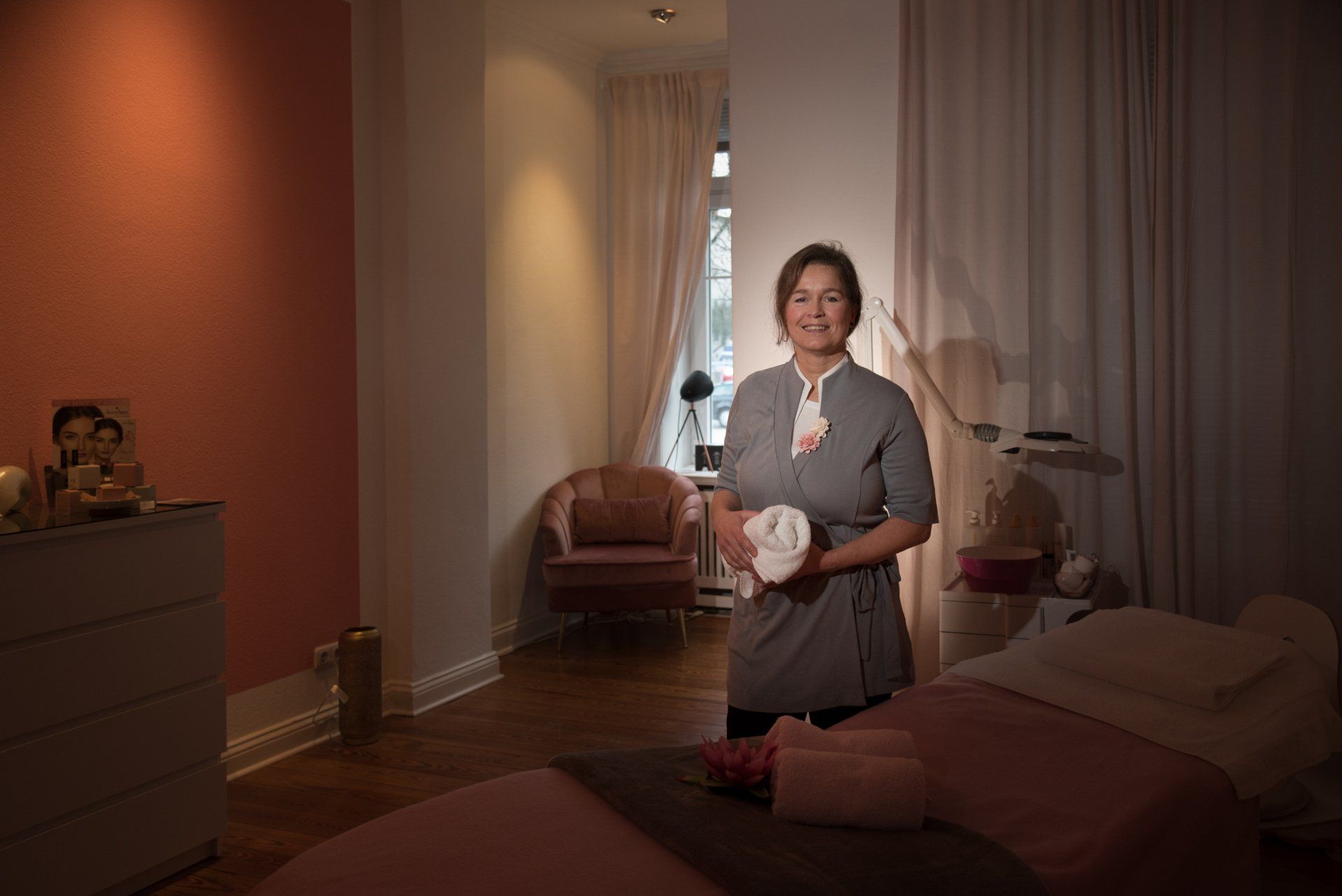 Julie von me you cosmetic