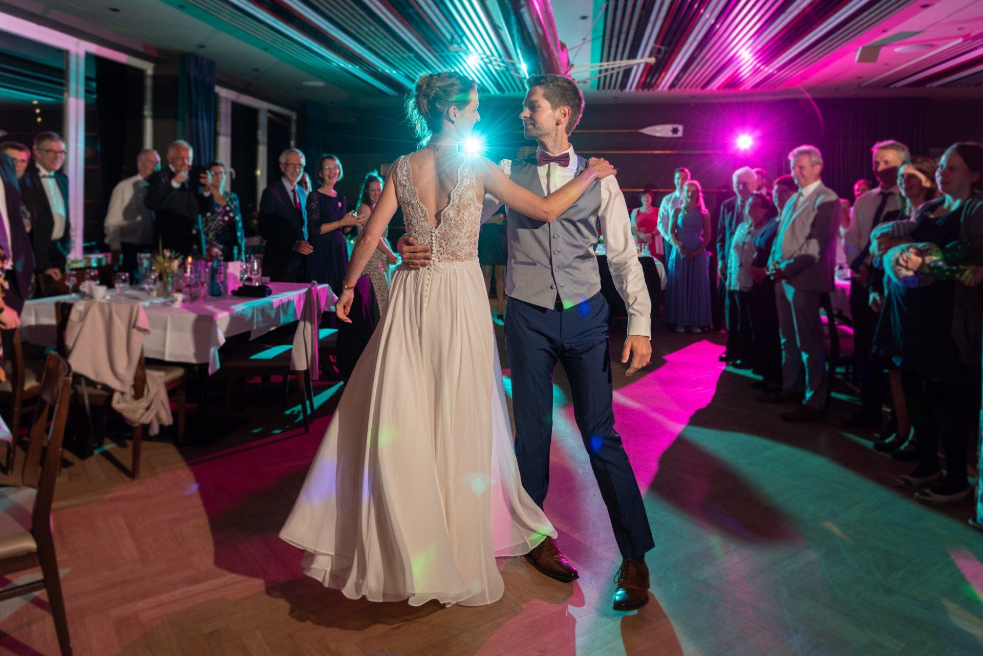 Brautpaar beim Eröffnungstanz