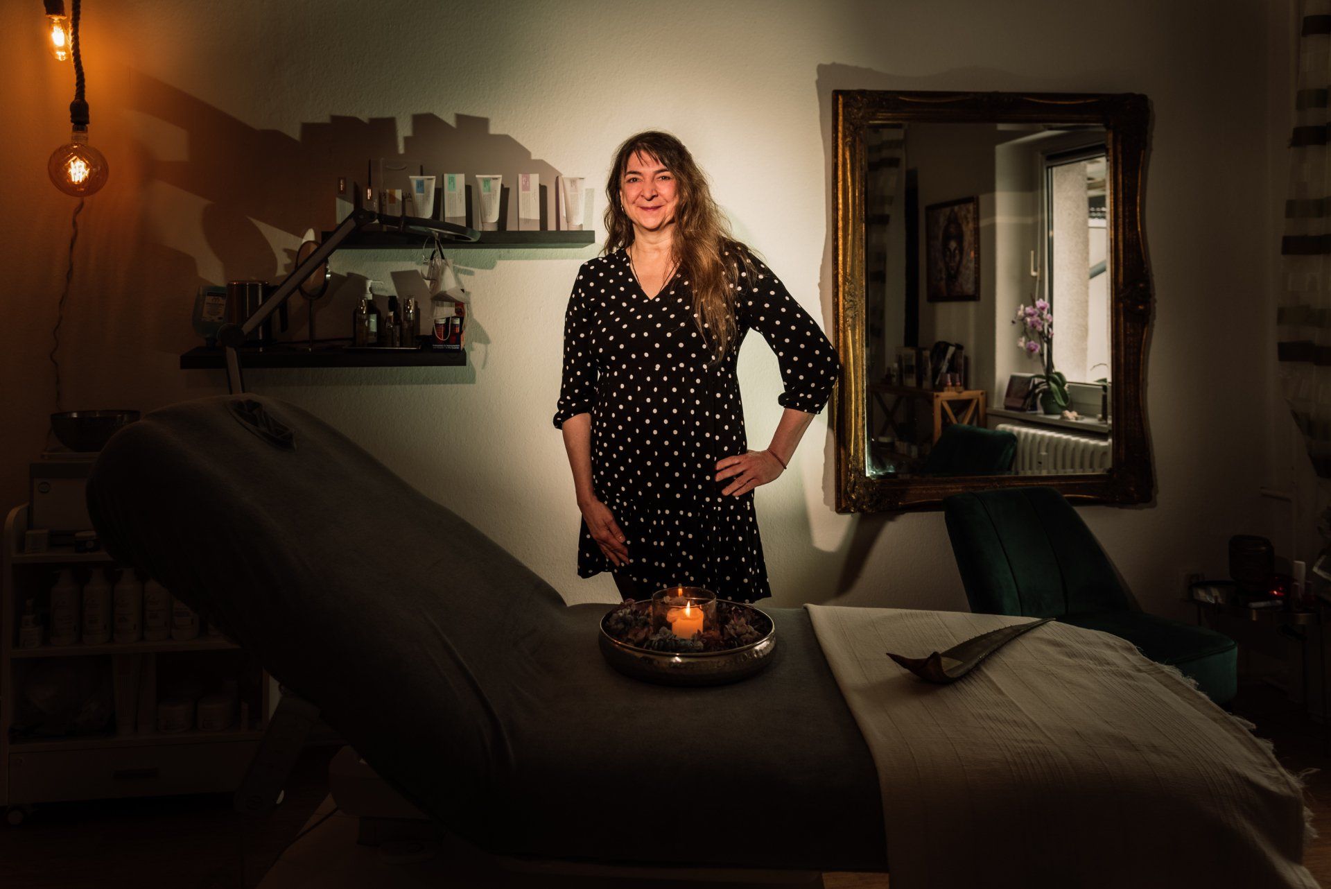 Heike Andresen in ihrem Kosmetikstudio