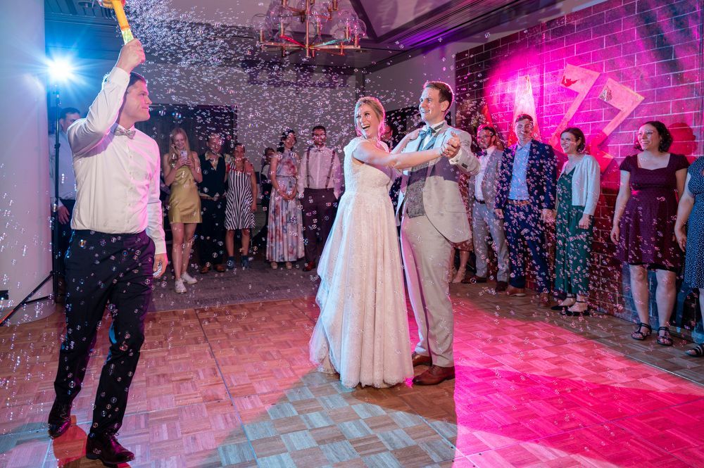 Eröffnungstanz mit Seifenblasen