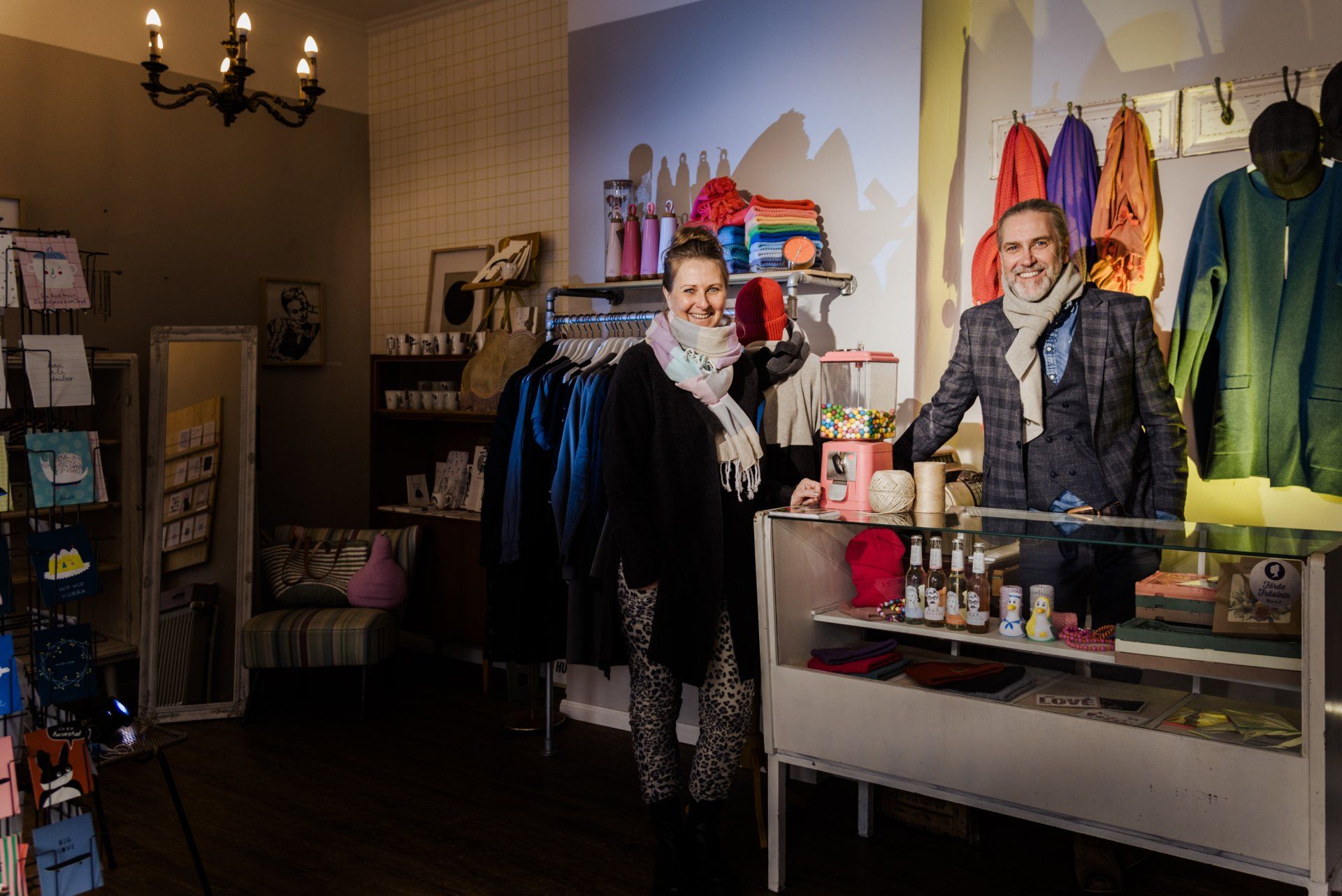 Susanne und Jörg in ihrem Laden