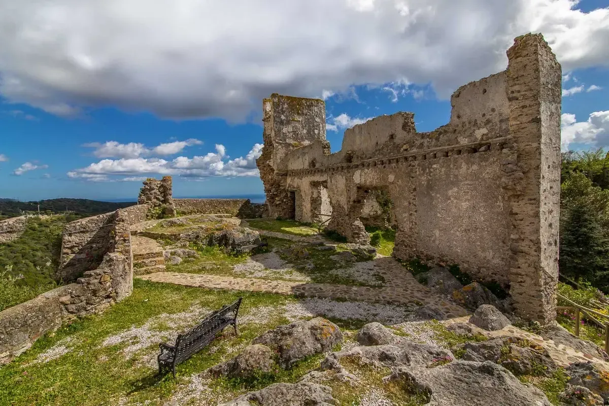 Beautiful sites and property in Casares area