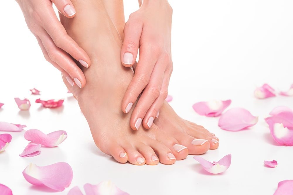 Das 1a Kosmetik Studio in Bad Saulgau: Ute Rau fuer Permanent Make-up, Hautverjuengung, Fusspflege, Manikuere, Hochzeiten, Akne-Behandlung, Herren Kosmetik