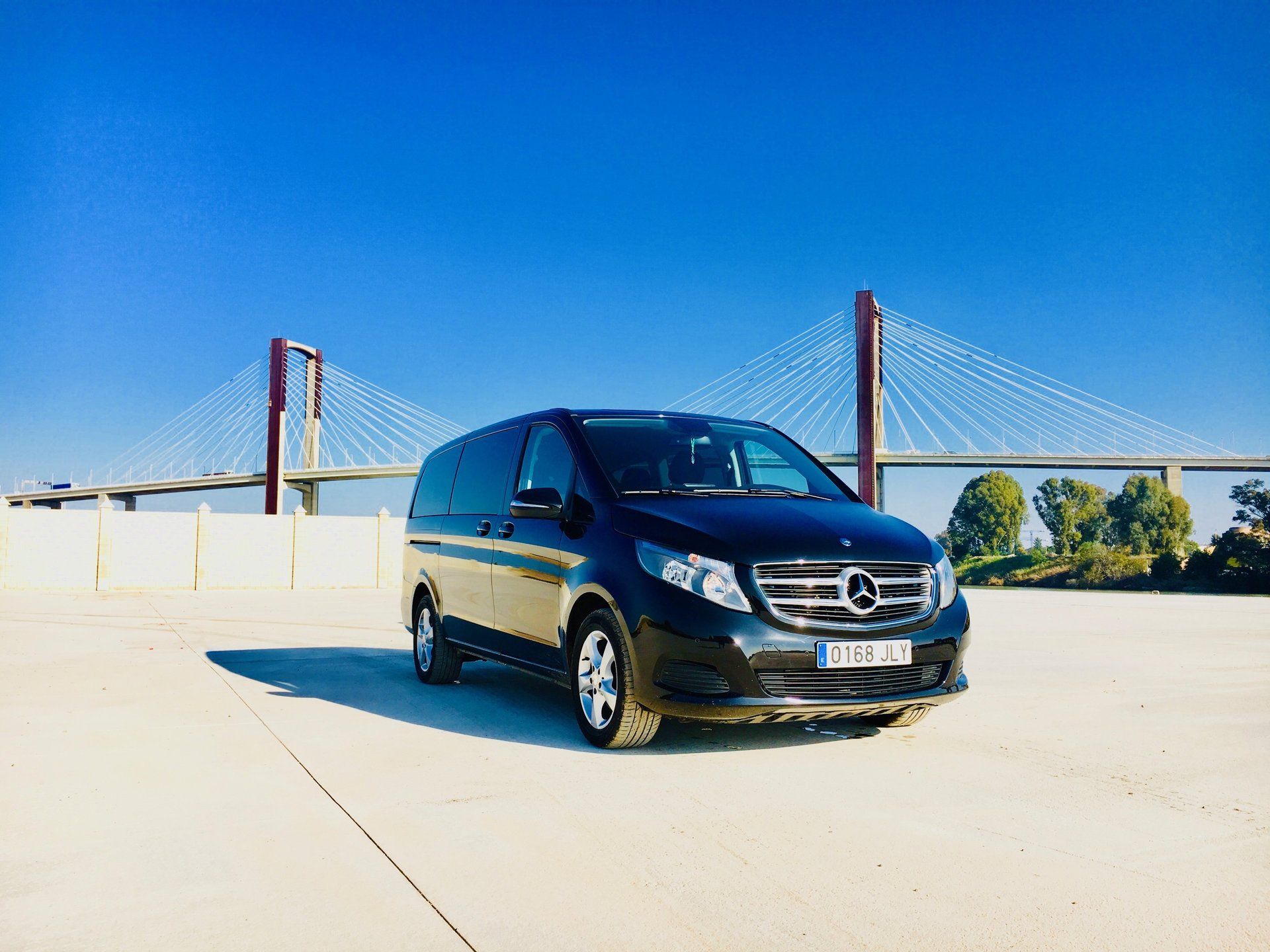 servicio a disposición para empresas de vtc en sevilla