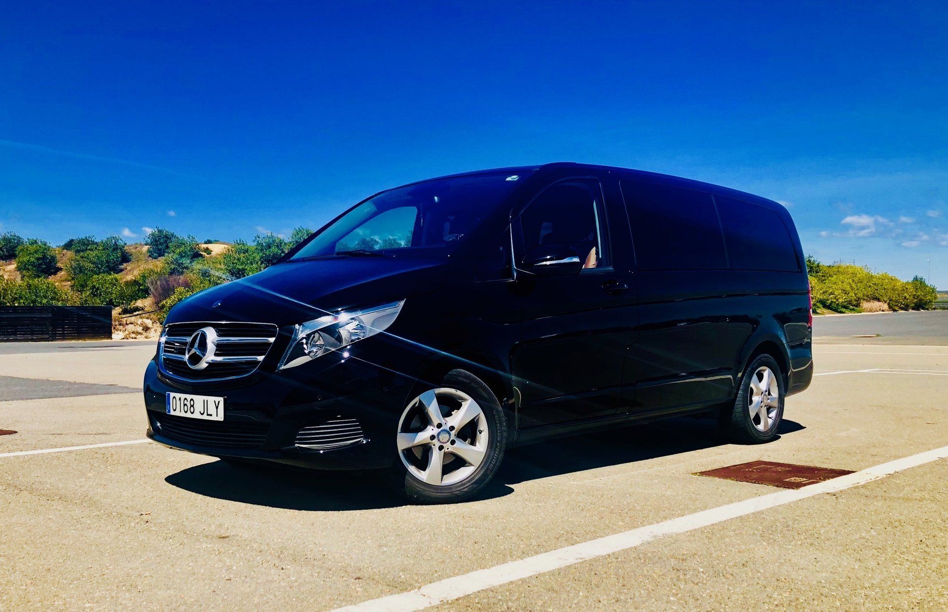 alquiler del vehículo con conductor en Sevilla (VTC)