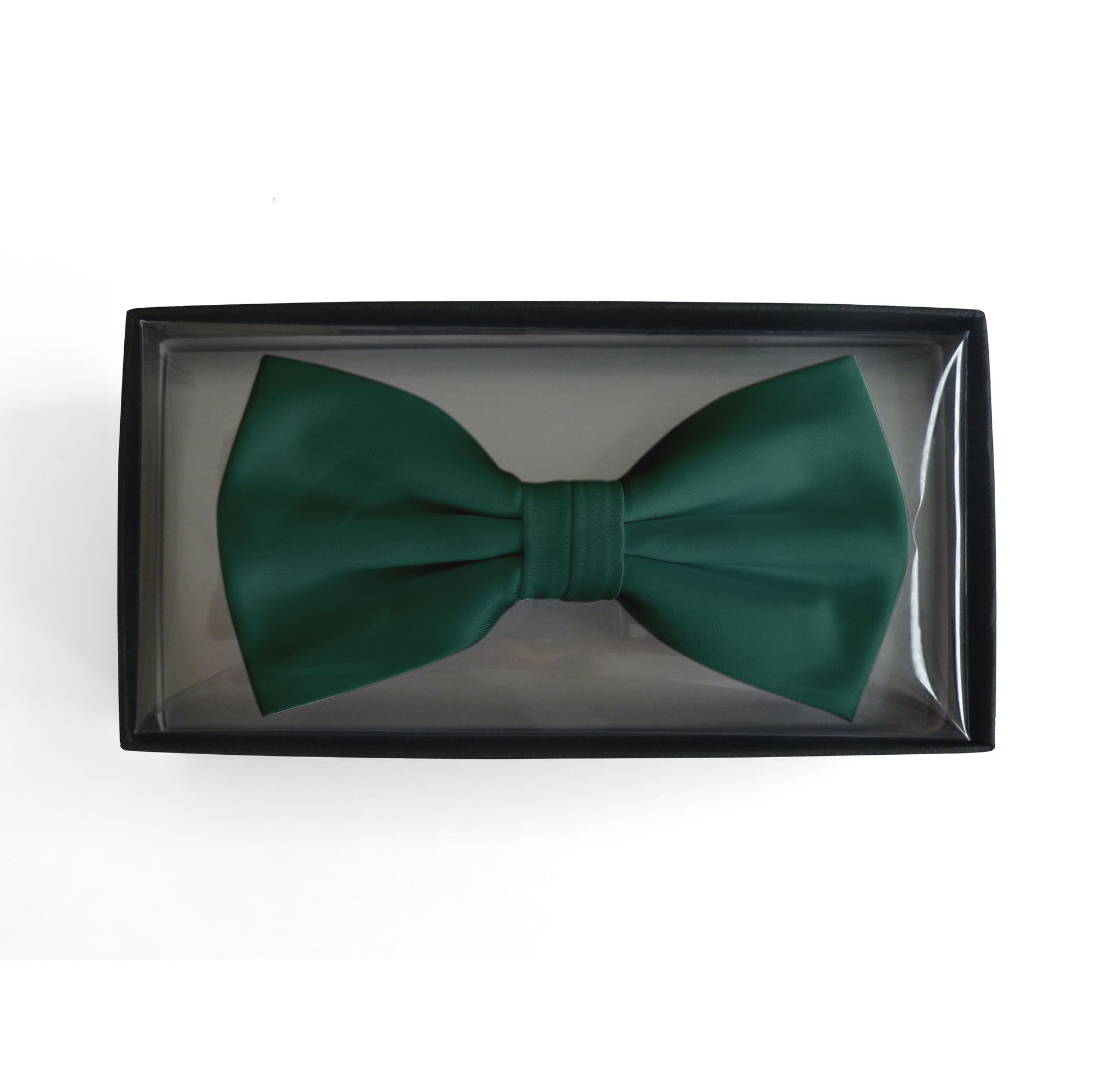 Satinschleife in einer Box
100 % Polyester-Satin
6,5 x 12 cm