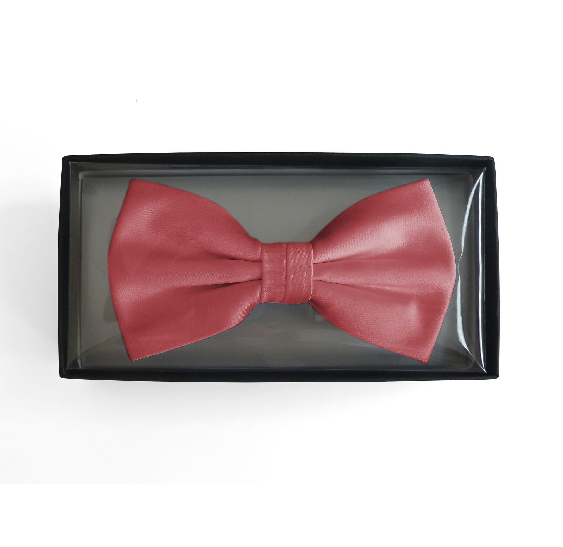 Artikel: 703001/B
Satinschleife in einer Box
100 % Polyester-Satin
6,5 x 12 cm