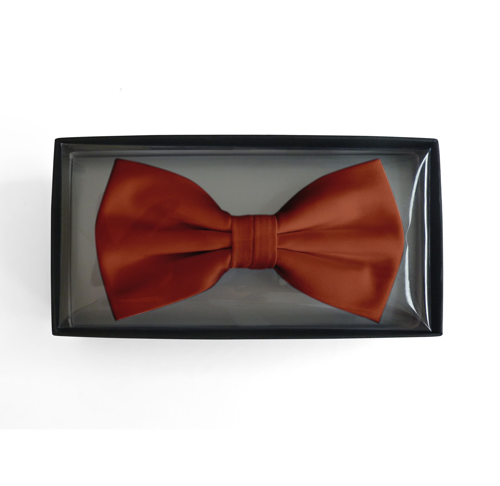 Artikel: 703001/B
Satinschleife in einer Box
100 % Polyester-Satin
6,5 x 12 cm