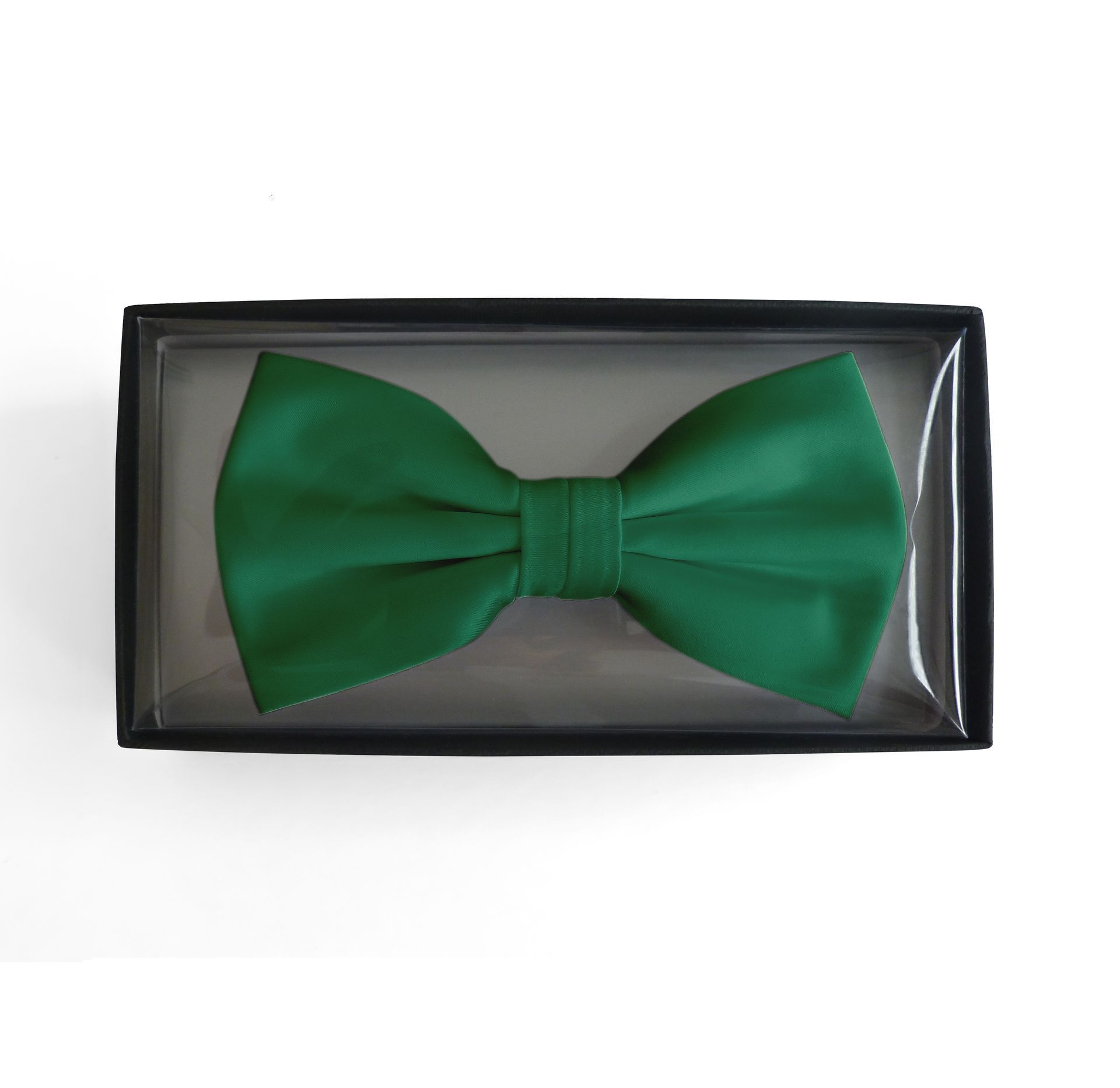 Satinschleife in einer Box
100 % Polyester-Satin
6,5 x 12 cm