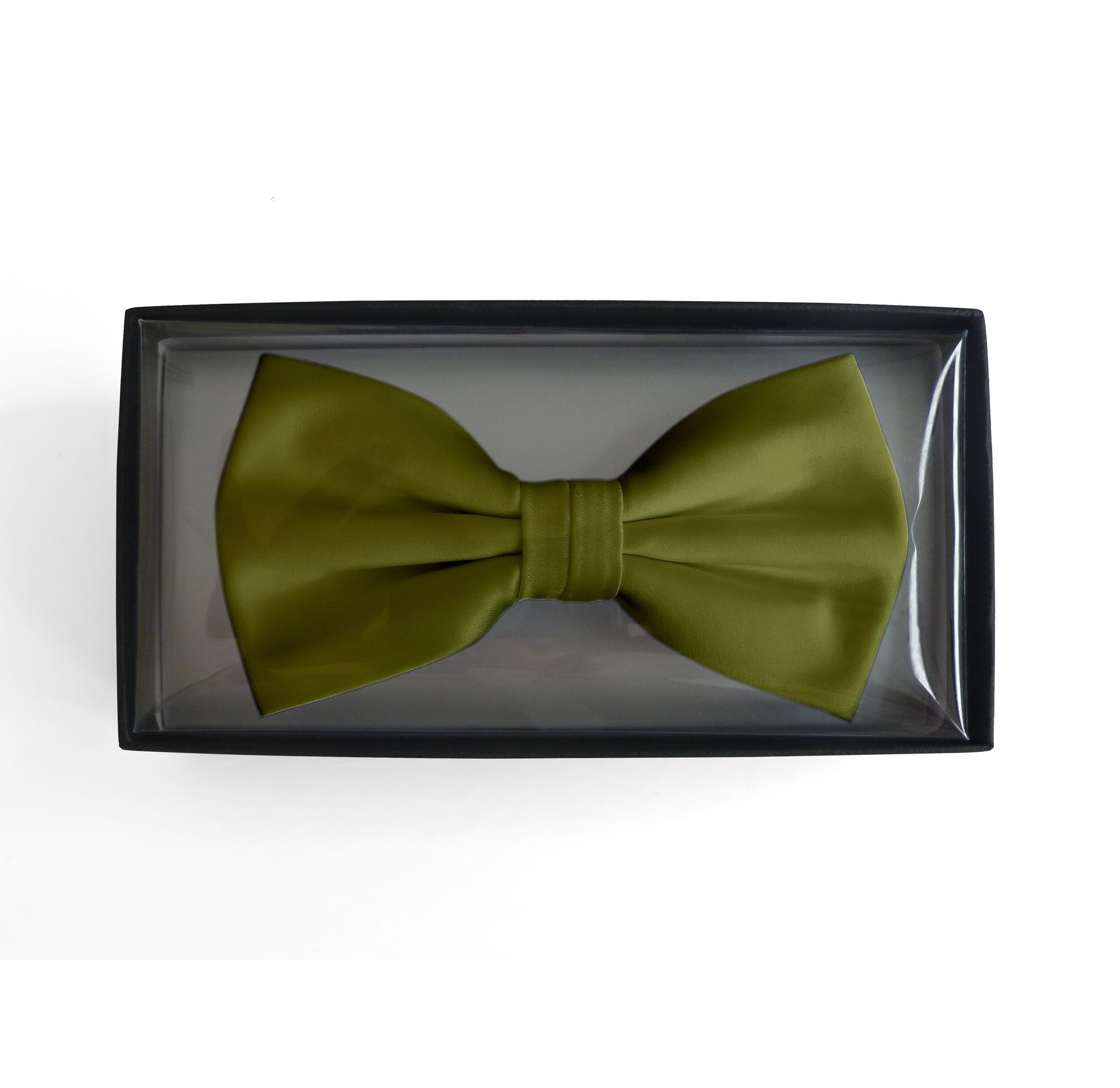 Satinschleife in einer Box
100 % Polyester-Satin
6,5 x 12 cm