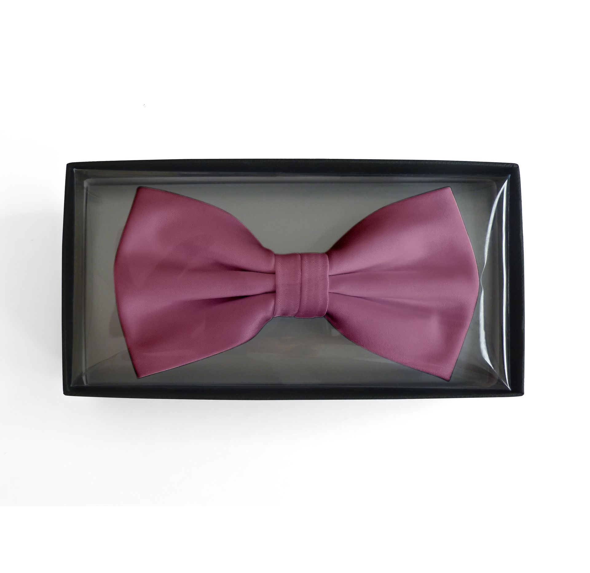 Artikel: 703001/B
Satinschleife in einer Box
100 % Polyester-Satin
6,5 x 12 cm