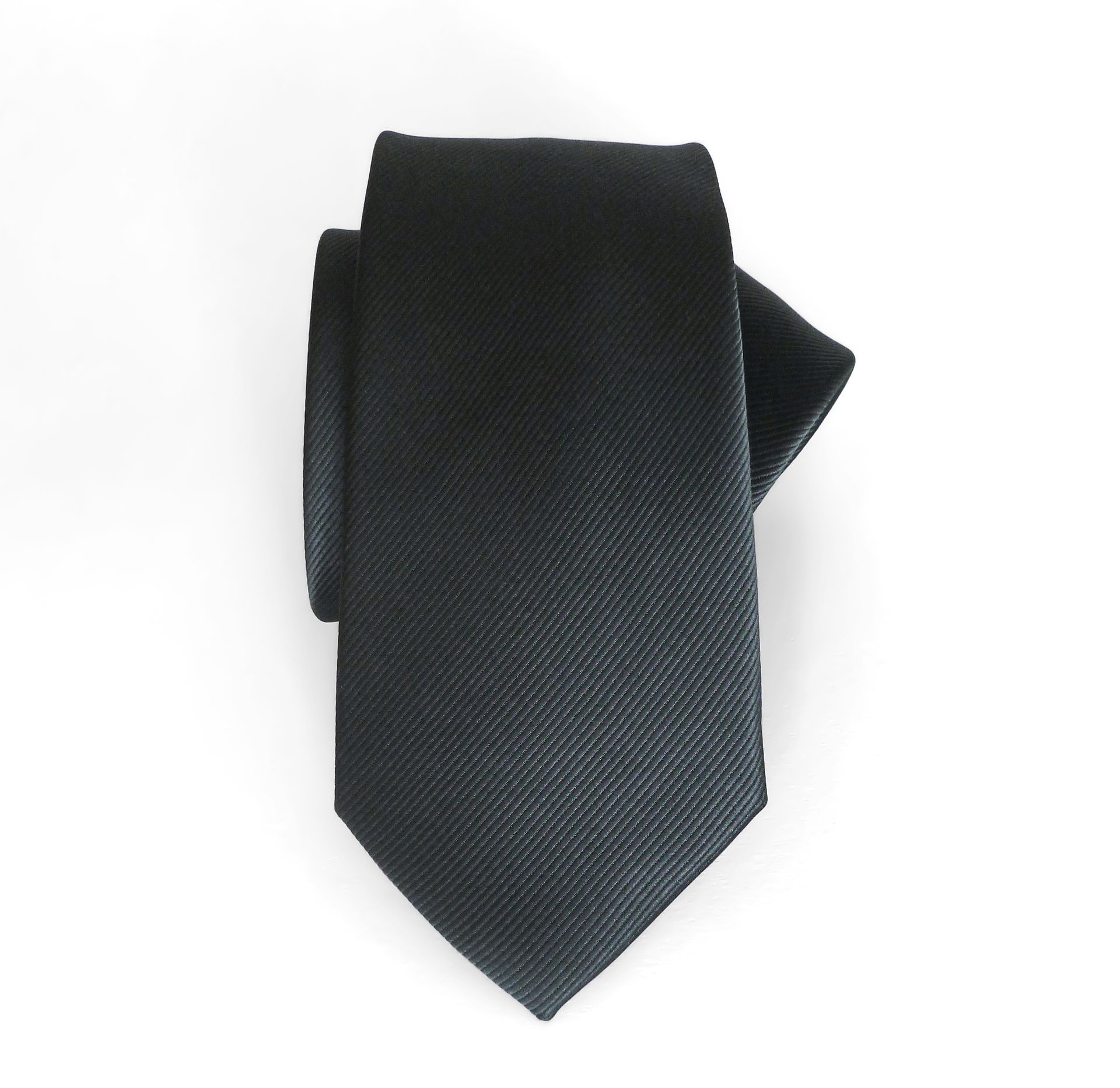 Artikel: K567/K0027/K
Krawatte 100% Polyester
in Rips gewebt
6 cm oder 7,5 cm