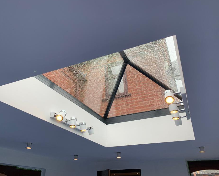Roofmaker Slimline Lantern