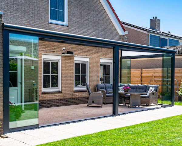 Bridgfords Glass room