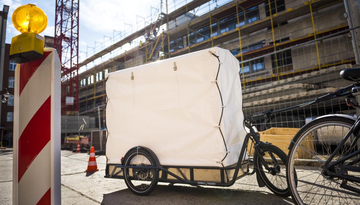 Carla Cargo Velofracht Planenaufbau für den gewerblichen Transport von Gütern z.B. Kurier