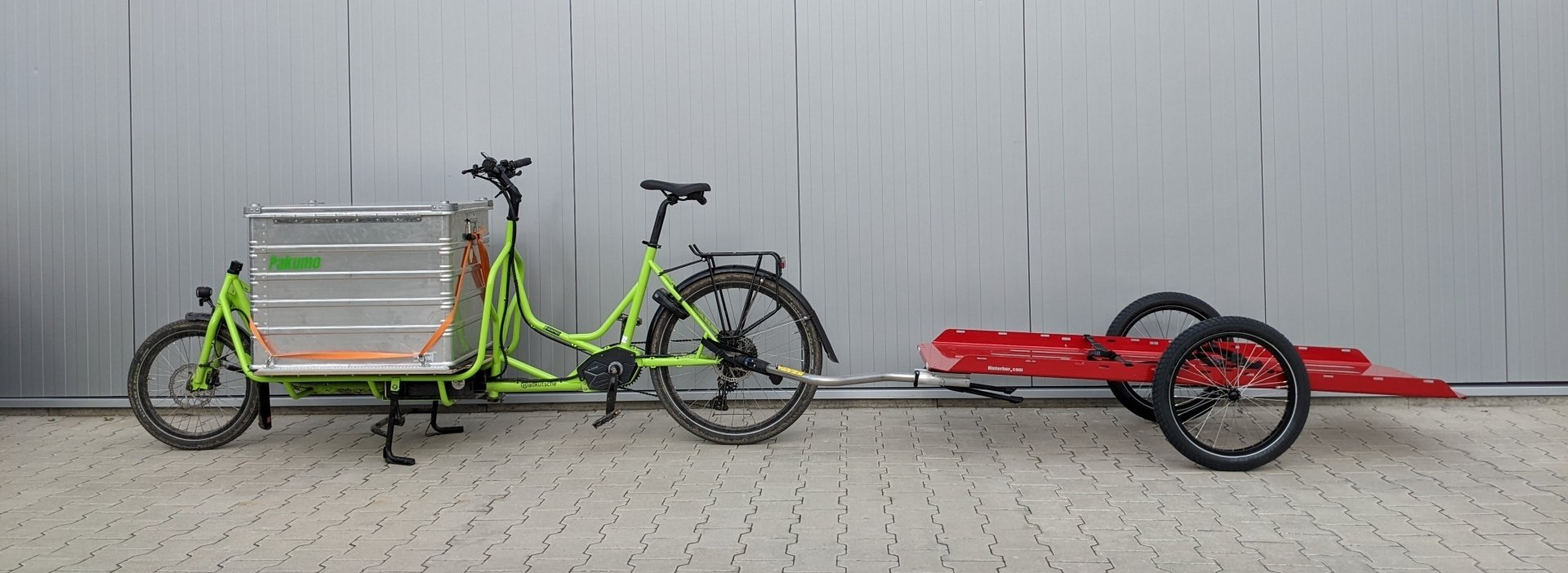 Radkutsche Rapid mit hinterher Transporter 3