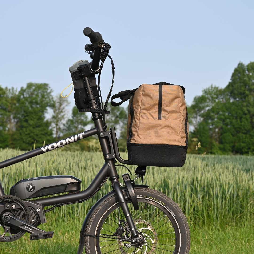 YOONIT Micro mit einer großen Tasche