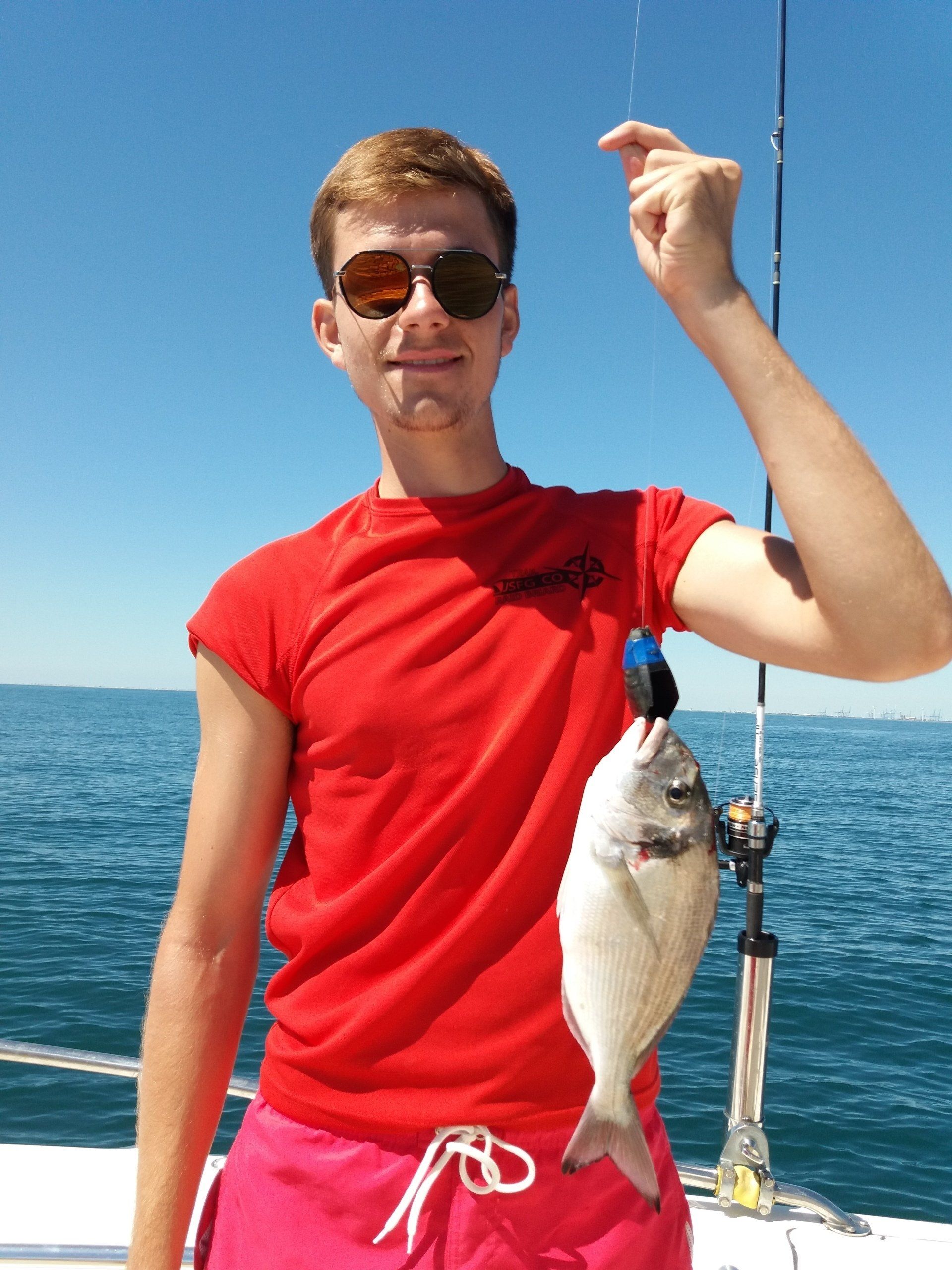 pêche en bateau daurade
