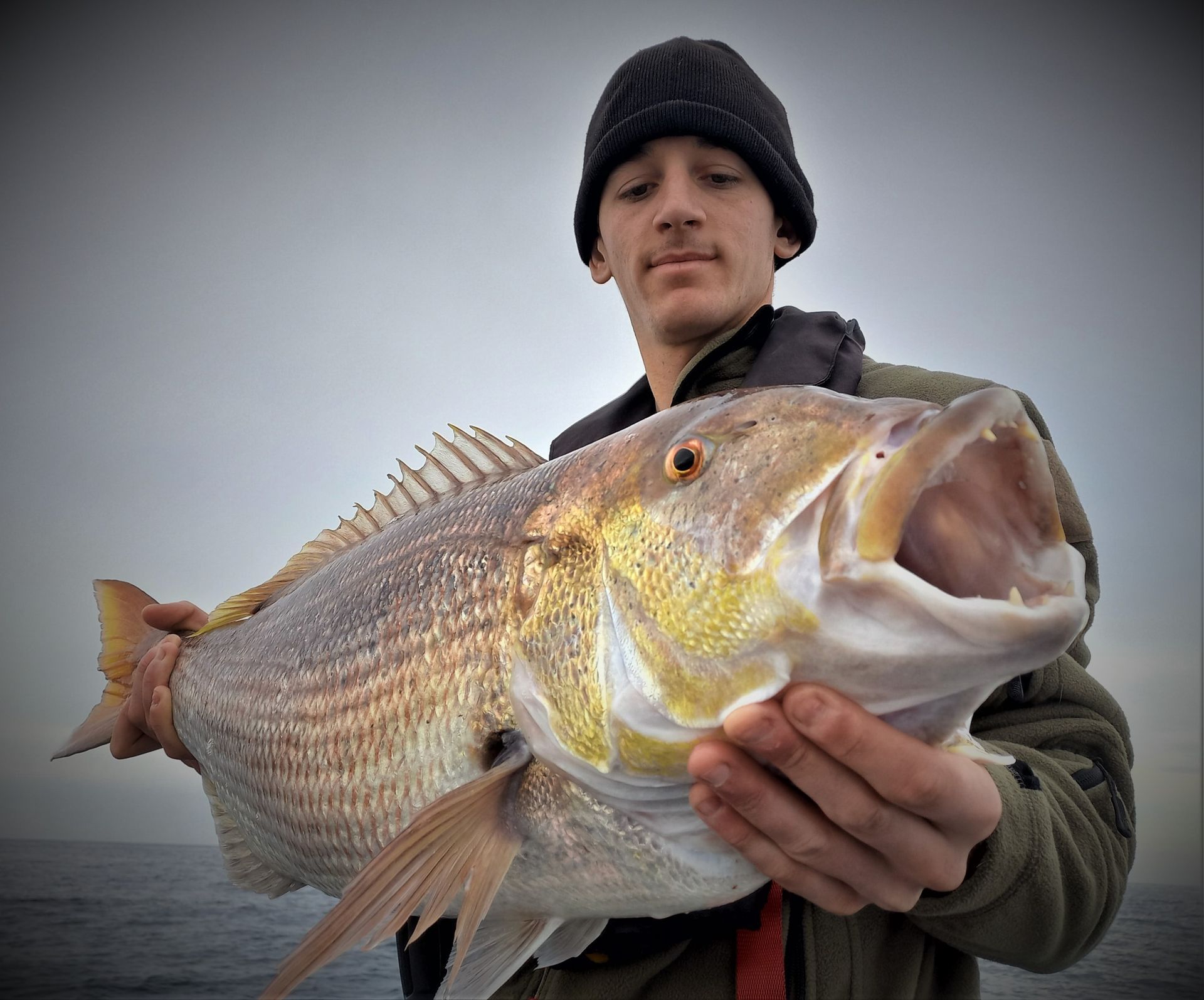 pêche en mer au jig en bateau madaî