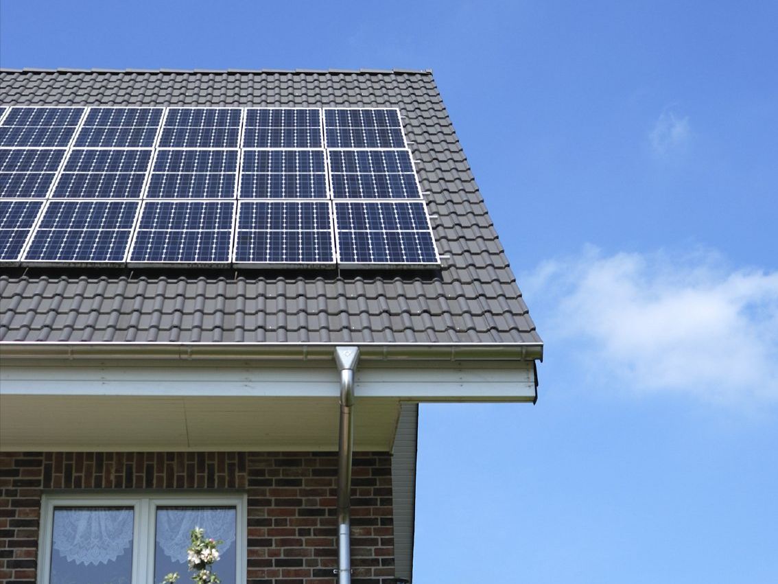 solar panels in bedford roof