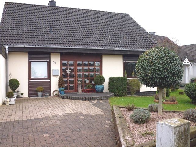Haus in 53842 Troisdorf Altenrath