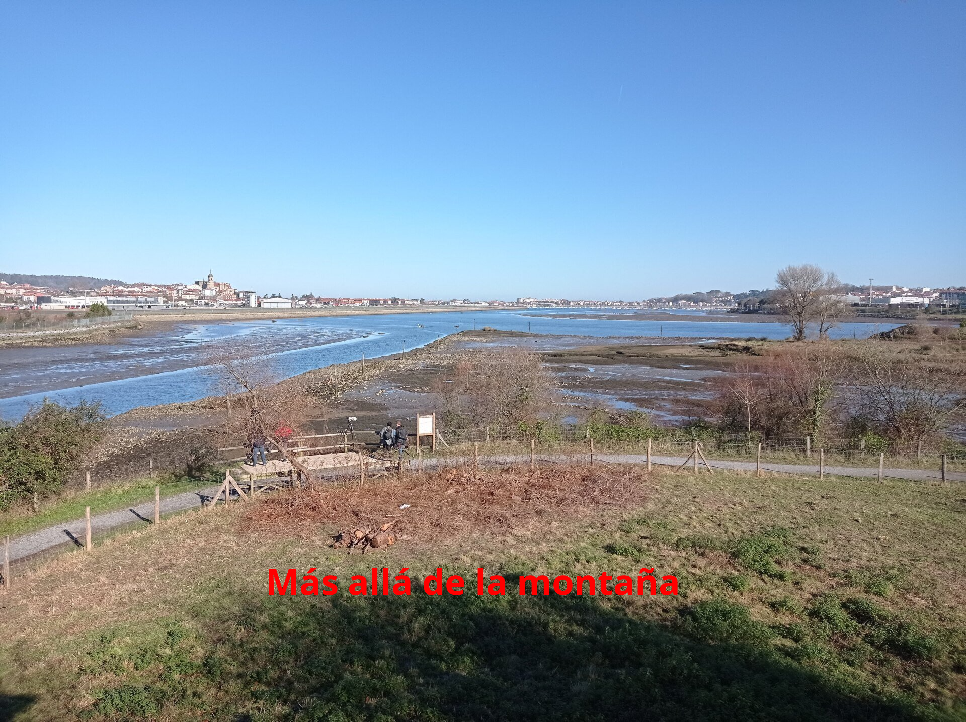 Paseo por el Parque Ecológico de Plaiaundi en Irún, Guipúzcoa