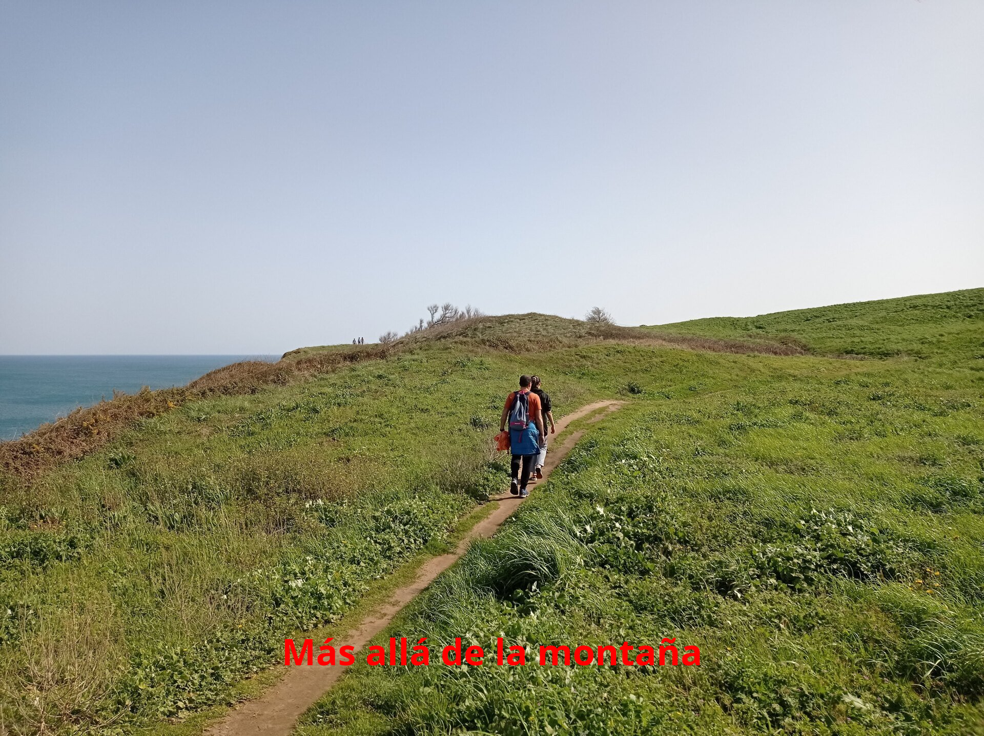 Ruta de los Acantilados entre Langre y Loredo