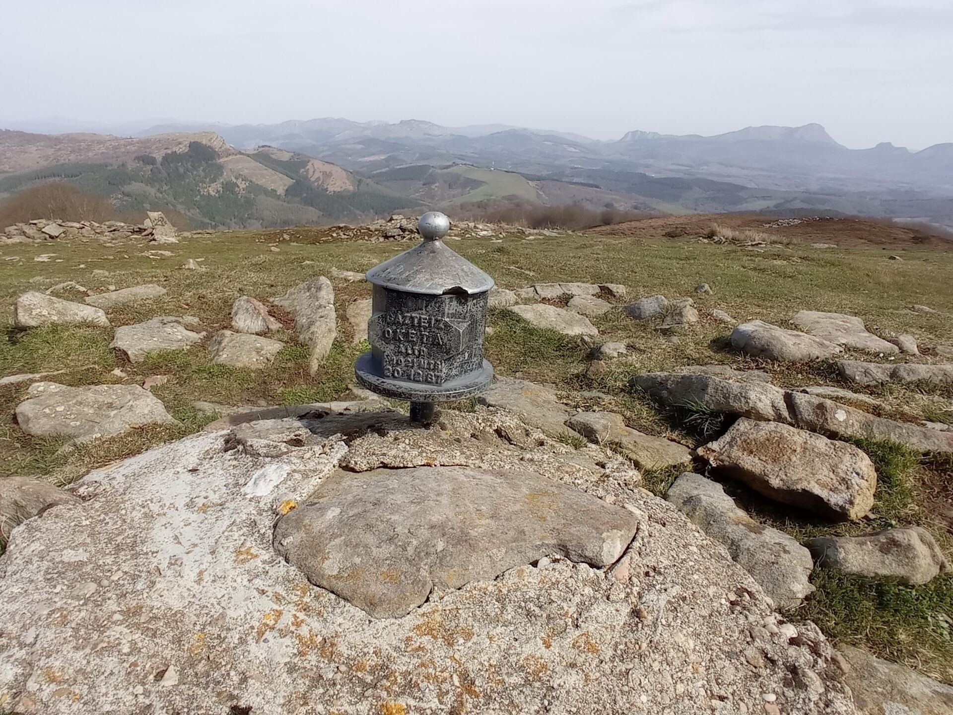 Subida al monte Oketa desde Etxaguen