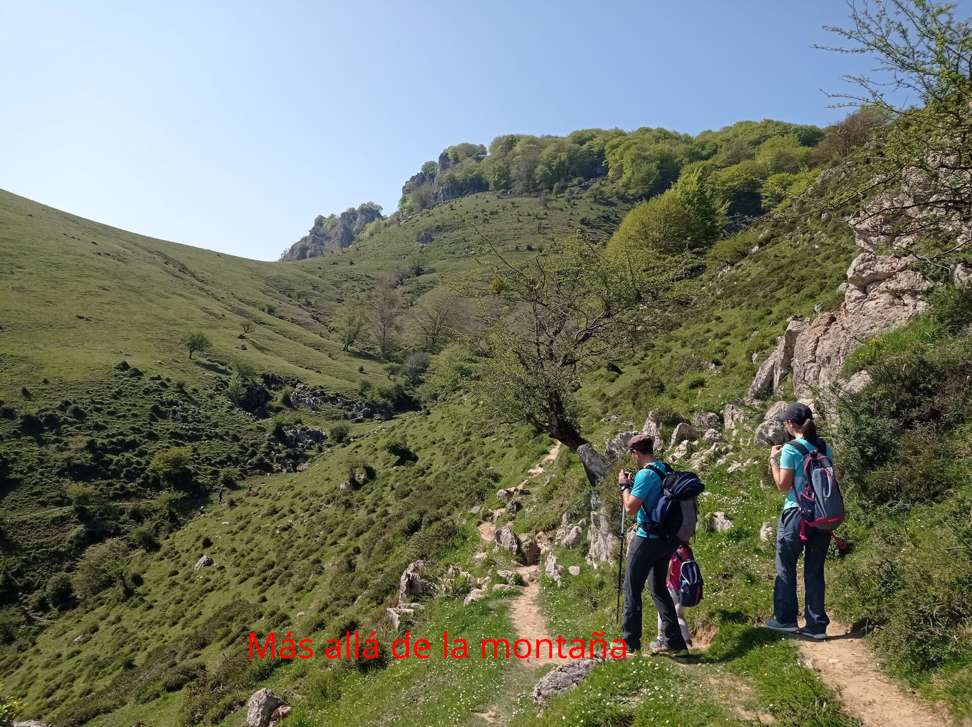 vistas del collado entre el Mugarra y Leungane