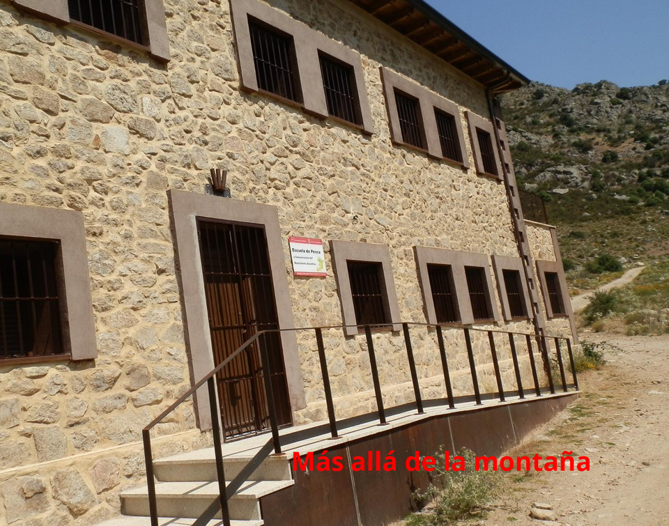 Escuela de Pescadores en la senda del Hornillo