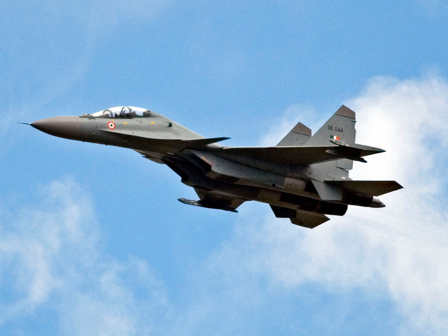 Canards einer SU-30 der indischen Luftwaffe. Quelle: Wikipedia.org (https://www.flickr.com/photos/10044448@N05/810243571) Indische Luftwaffe im Langsamflug mit Canards