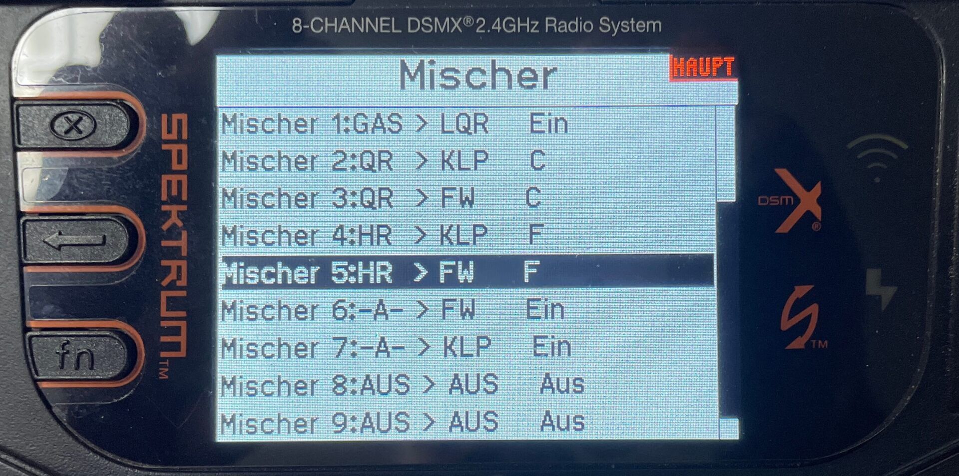 4 Mischer sind für die Canards (C/F). M6/7 sind eine Einstellung in der die Canards genau entgegengesetzt ausschlagen, ideal für High-Alpha. Mischer im Sender fuer die Canards