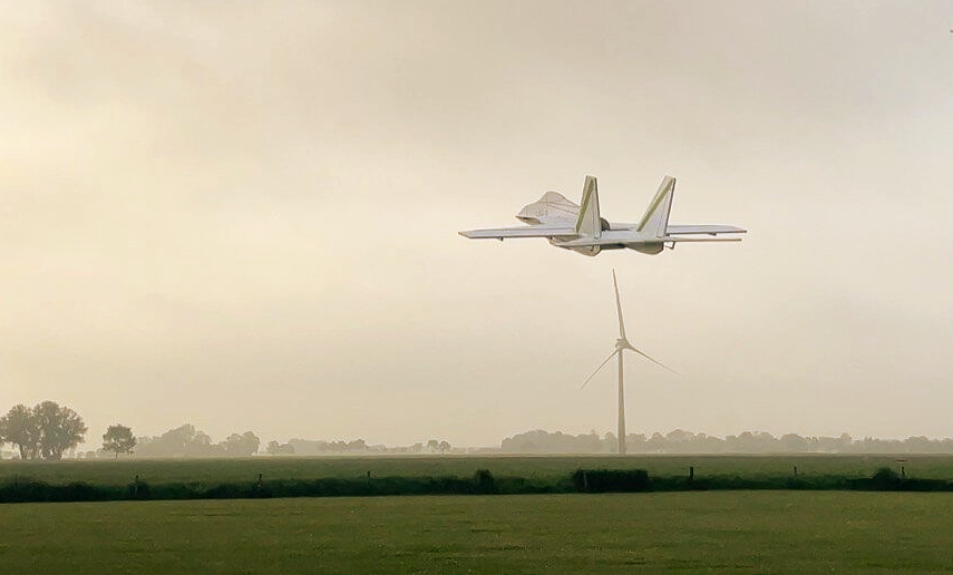 Erstflug der F/A-18 im unlackierten Zustand, also depron-natur