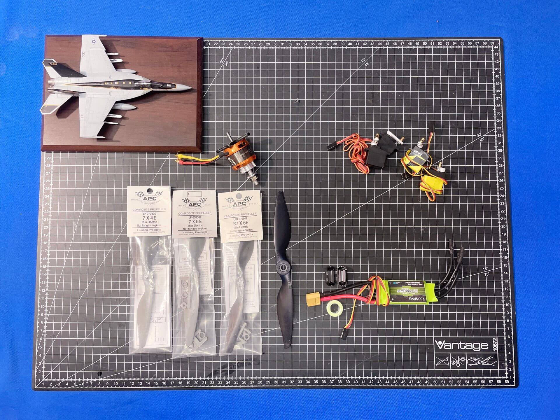 Komponenten für die F-18