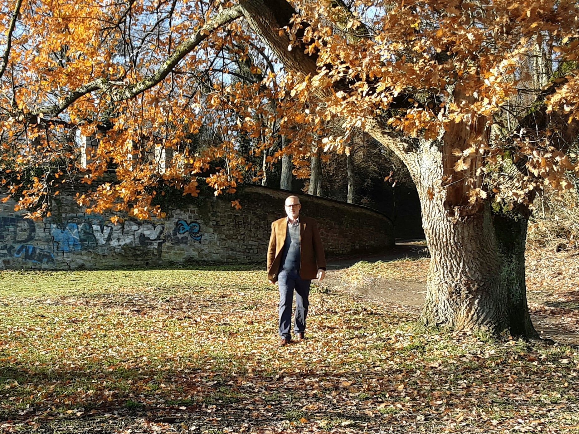 Supervisor aufmerksam kompetent