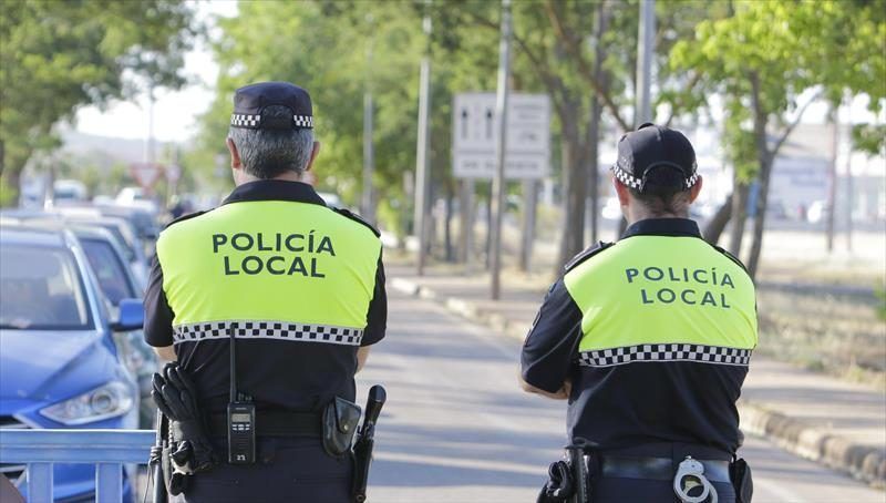 Policía Local con soluciones de iluminación profesional AGLOWLIGHT