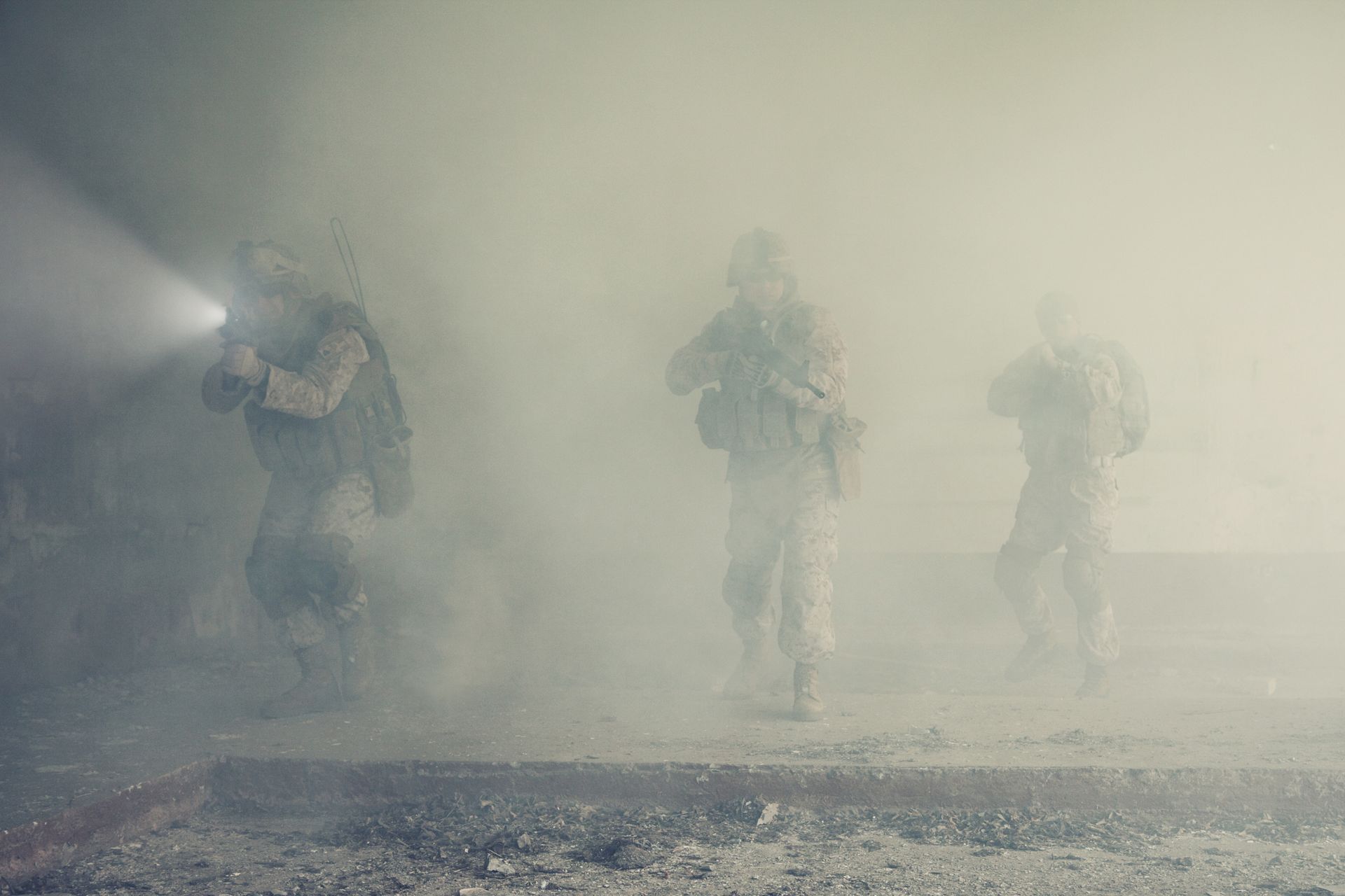 Linternas profesionales AGLOWLIGHT para rescate y operaciones militares