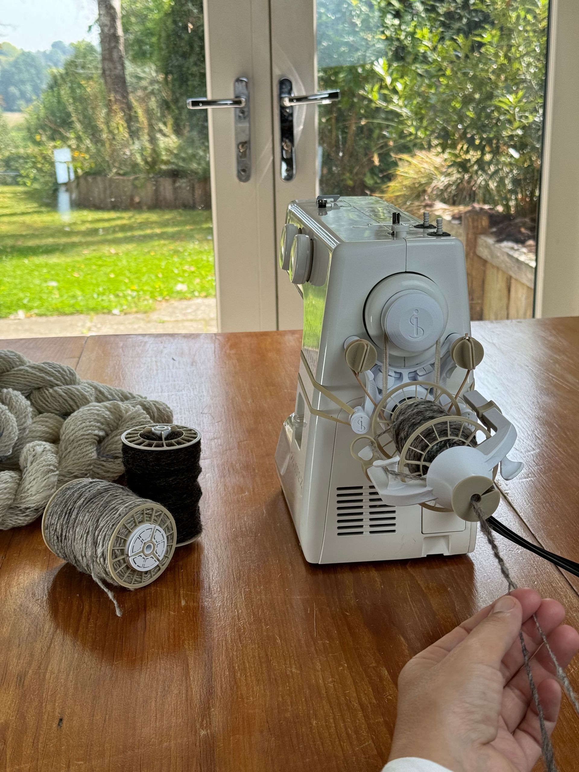 e-spinner to fit all sewing machines The iSPIN VX