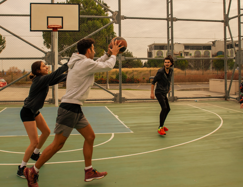 Sports First Aid for all sports, both indoor and outdoor