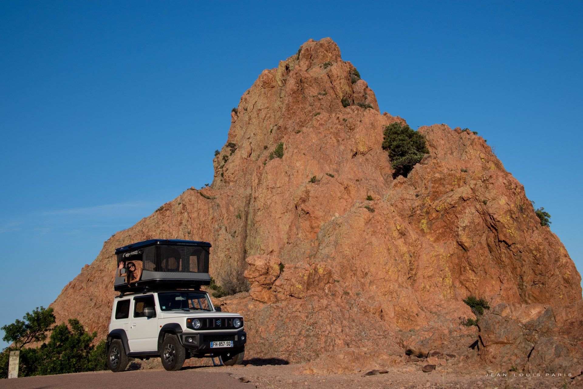 Raid shooting modèle dans l'Esterel en 4X4 Suzuki shooting raid bivouac dans des déccors de rêves, aux choix Esterel, Lac de Sainte Croix, Colorado Provencale, Camargue