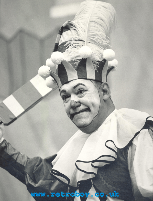 Bernard Bresslaw as Grumio in The Taming of the Shrew 1993