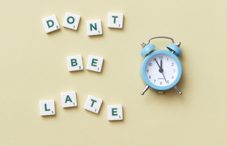 Scrabble letters spelling Don't be l