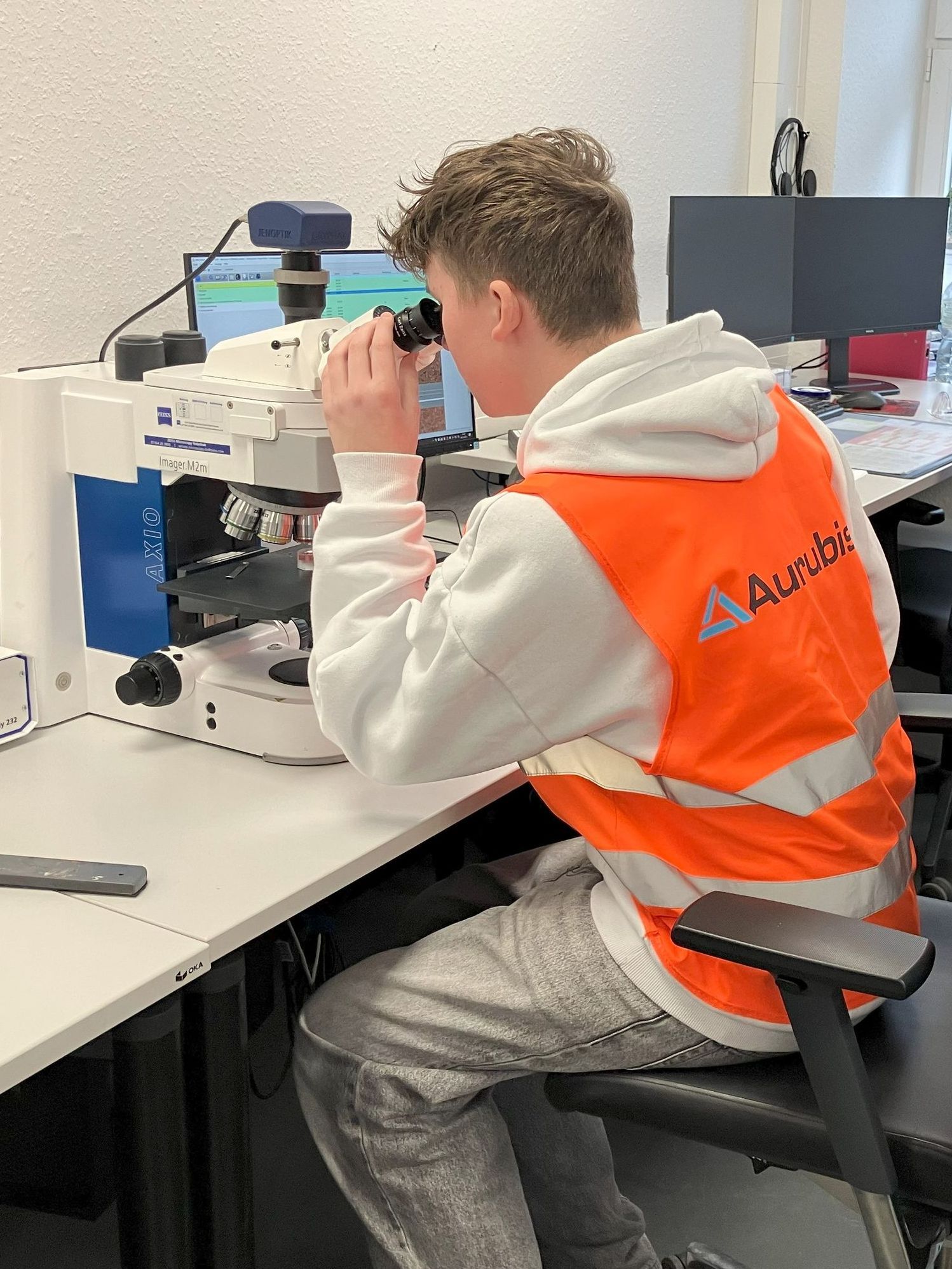 Technik-Schüler bei Aurubis