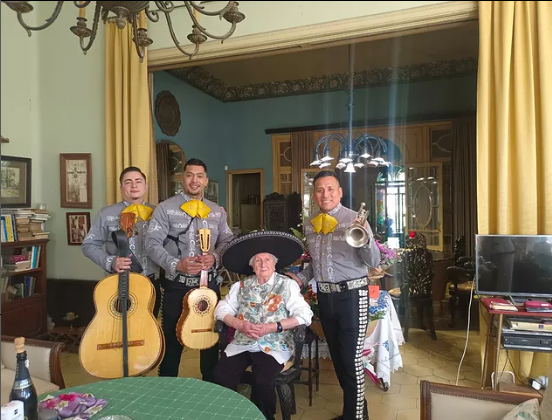 Mariachis en Sant Adriá