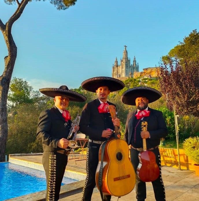 Grupo de mariachis especialista en amenizar cumpleaños, bodas y fiestas en Blanes (Girona)